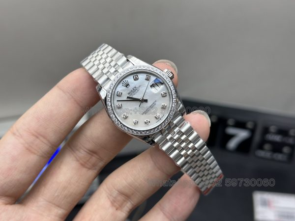 31mm rolex lady datejust 31 on wrist super clone watch gs factory mother of pearl dial1