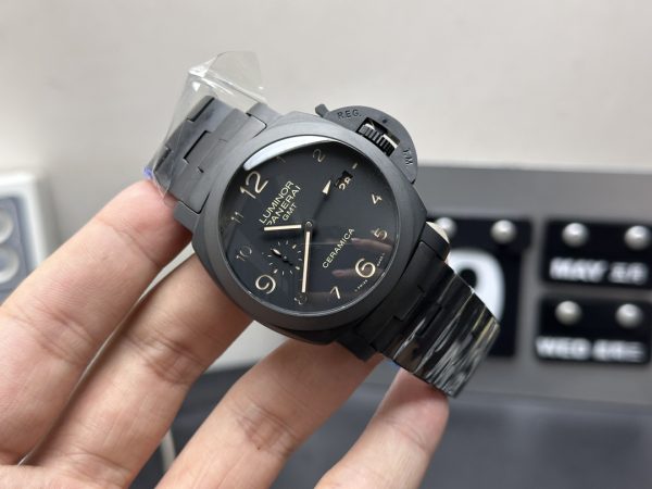 panerai luminor 1950 44mm super clone watch vs factory pam438 1