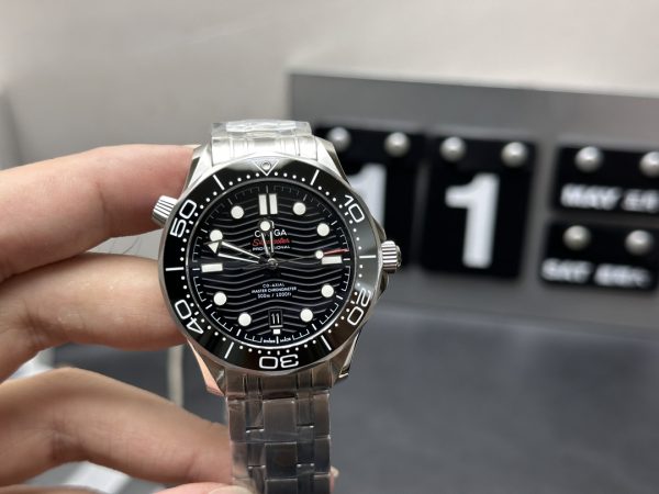 omega seamaster 300 super clone watch vs factory 210.30.42.20.01.001 black plate 1