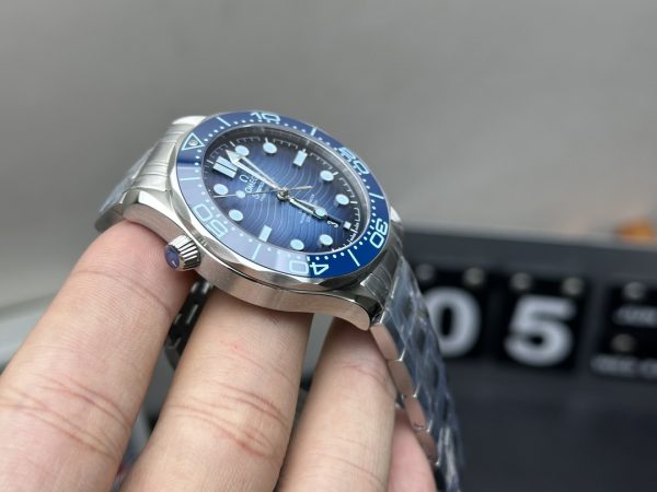 omega seamaster 42mm super clone watch vs factory 300m dive 2