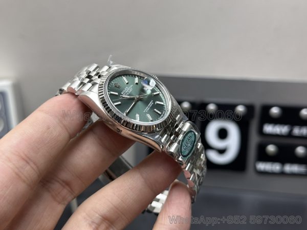 rolex datejust 36 mm super clone watch clean factory men's 126234 green plate2