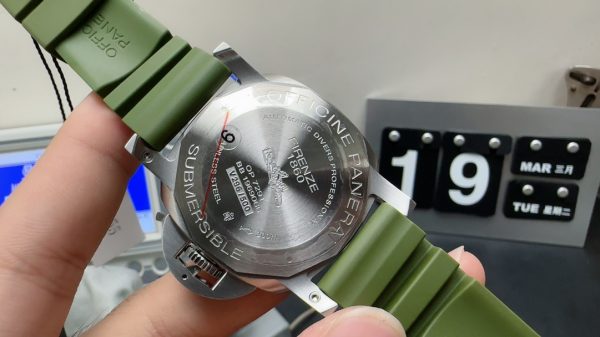 panerai 42mm super clone watch vs factory pam1055 green dial 5