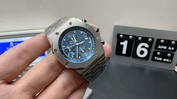 offshore watch super clone APF factory Audemars Piguet chronograph blue face mechanical 3