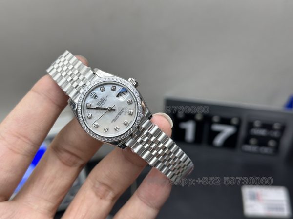 31mm rolex lady datejust 31 on wrist super clone watch gs factory mother of pearl dial3