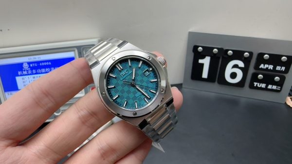 new iwc ingenieur super clone watch v7 factory universal engineer green disc mechanical 3