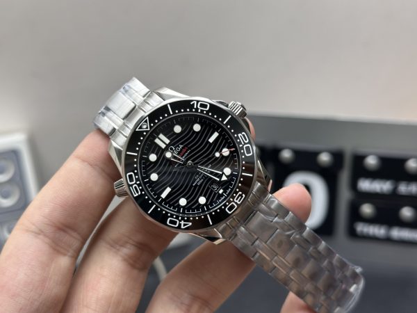 omega seamaster diver 300 m super clone watch vs factory mechanical 3