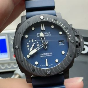 VS Factory Panerai Super Clone Watch 44mm Carbon Fibre PAM1232 Men's P900 Mechanical 1