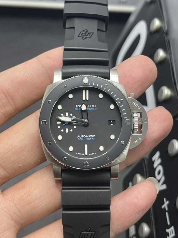 panerai submersible super kloon kella vs tehase pam683 1