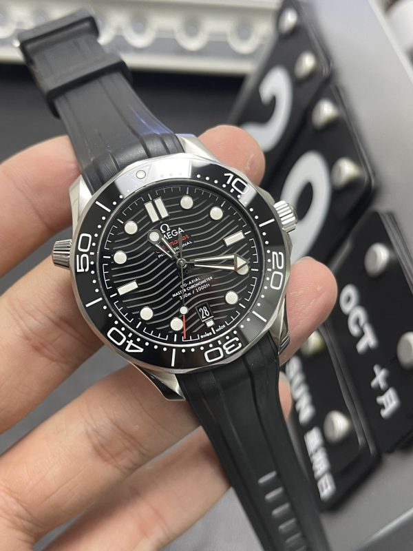 seamaster diver 300m super clone watch vs factory omega 210.32.42.20.01.001 2