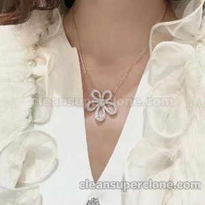 Van Cleef & Arpels necklaces Super Clone picture and price women's flower Jewelry