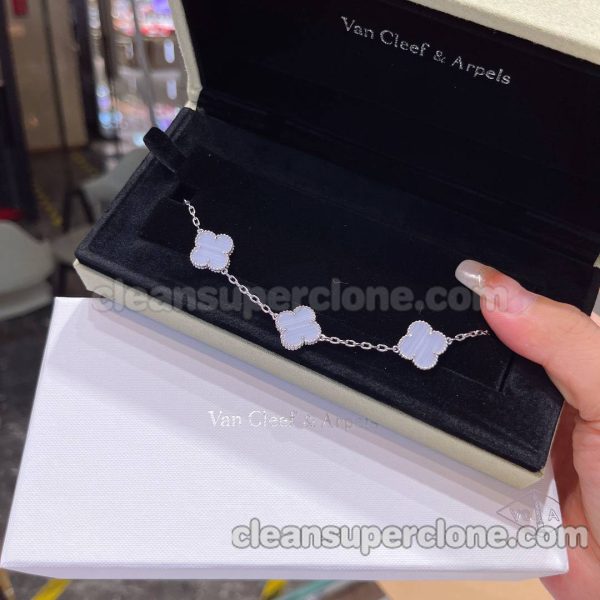 Jewelry 1:1 Copy description and price Van Cleef & Arpels Four-leaf Clover purple women's bracelets