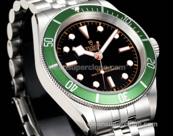 Tudor Super Clone Watch pictures and prices GR Factory Black Bay M79230G Green bezel mechanical men