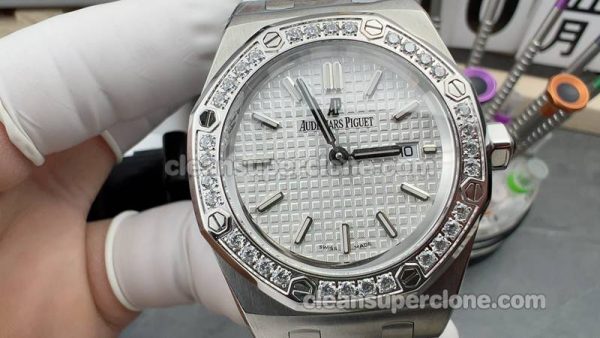 Royal Oak watch details and pricing Audemars Piguet 67651 sliver dial Quartz women