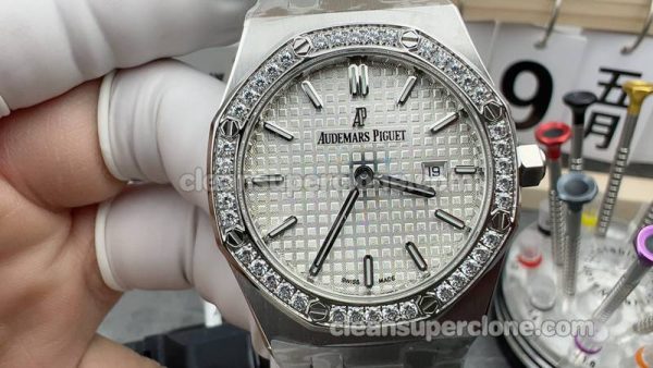 Audemars Piguet Super Clone Watch pictures and prices V7 Factory Royal Oak 67651 Quartz women