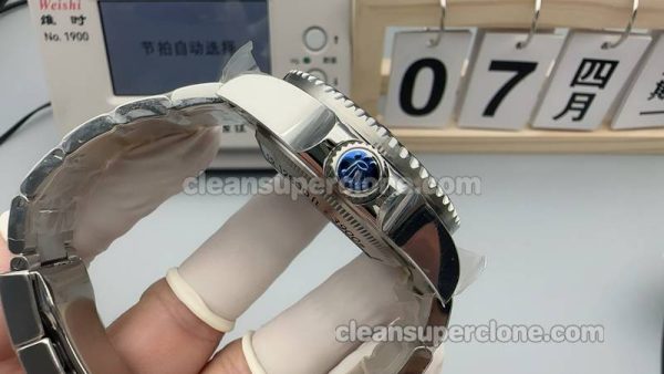 126660 1:1 Replica watch details and price EWE Factory Rolex Sea-Dweller Gradient blue dial mechanical men