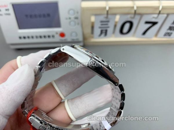 Tudor Super Clone Watch pictures and prices V7 Factory Royal M28600 Black 41mm mechanical men
