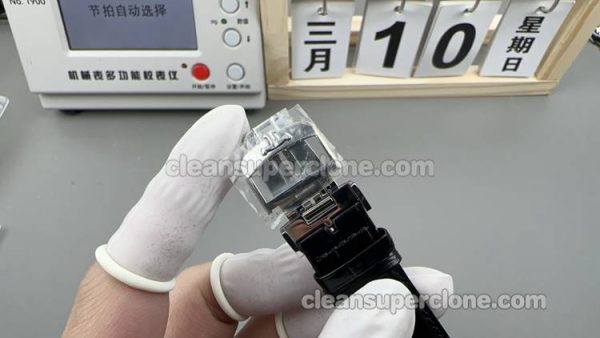 Jaeger-LeCoultre Super Clone Watch pictures and prices V9 Factory Master Control Q1308470 Black mechanical men