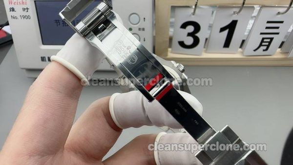 124060 1:1 Replica watch details and price Clean Factory Rolex Submariner mechanical men