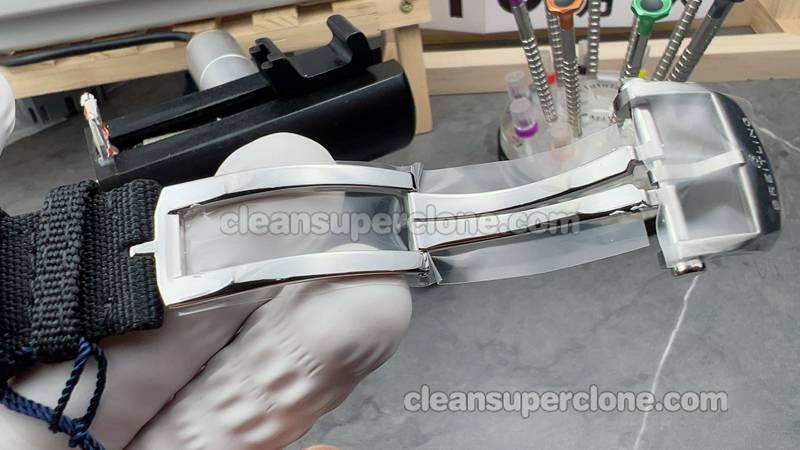 Replica watch Avenger BLS Factory Breitling SB01471 Yellow Mechanical men