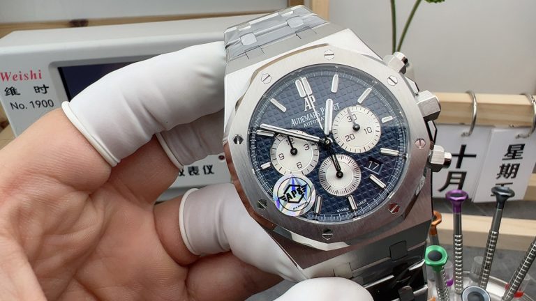 Top-quality replica watch Royal Oak APS Factory Audemars Piguet 26331 Blue Mechanical men