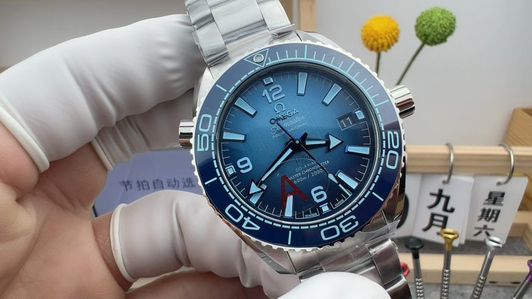 The best replica watch Seamaster 600m VS Factory Omega 215.30.40 Blue Mechanical men