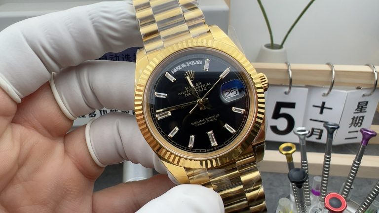 Top-quality replica watch Rolex EWE Factory Day-Date 228238 Black 40mm Mechanical men